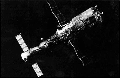 Salyut 6: Space station operations defined