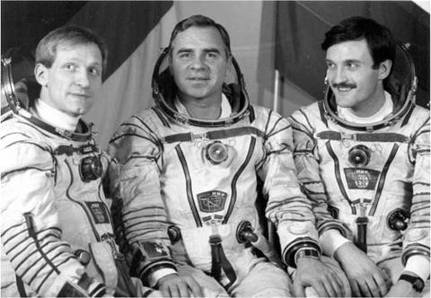 . SOYUZ TM14