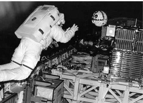 STS-86