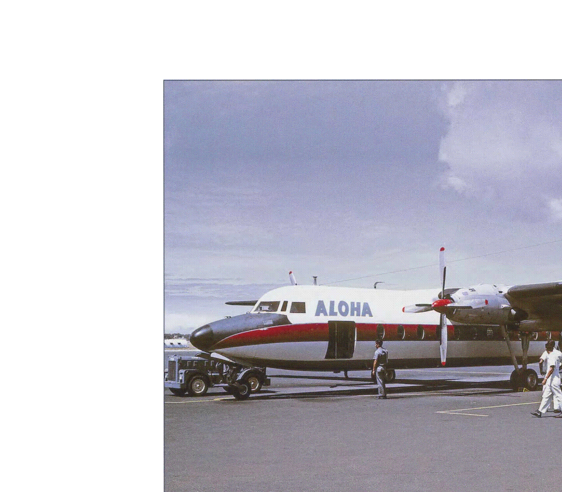 Подпись: In the Hawaiian Islands, Aloha Airlines began replacing its DC-3s with Fairchild F-27s in 1959. (Allan Van Wickler) 