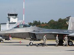 To Estonia the American fighter F-22